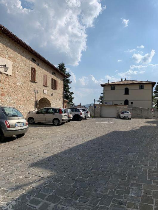 Casa Flea - Holiday Apartment With 2 Bedrooms Gualdo Tadino Exteriér fotografie